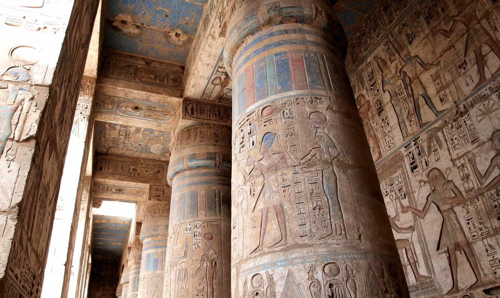 Hidden Treasures of Thebes: Medinet Habu, Artisans & Queens